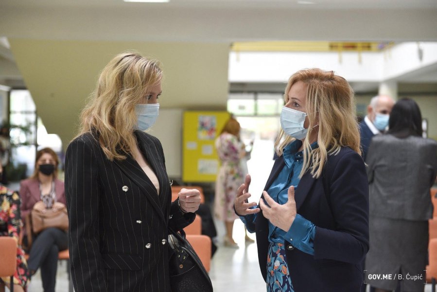 Uruivanjeopremezamikrobitureaje