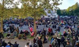 Protest protiv mjera u Ljubljani, priveden jedan demonstrant