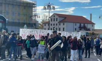 Italijani izašli na ulice, protest protiv zelenih propusnica(VIDEO)