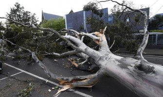 Australija: Zbog jakog vjetra više od 450.000 domova ostalo bez struje