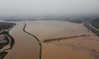 Poplave u BIH, potopljene kuće i ulice u Sarajevu (Video)