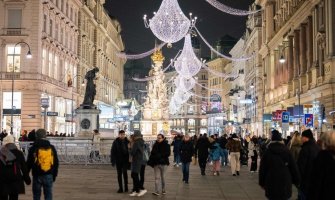 Uprkos zatvaranju nevakcinisanih broj zaraženih u Austriji veliki