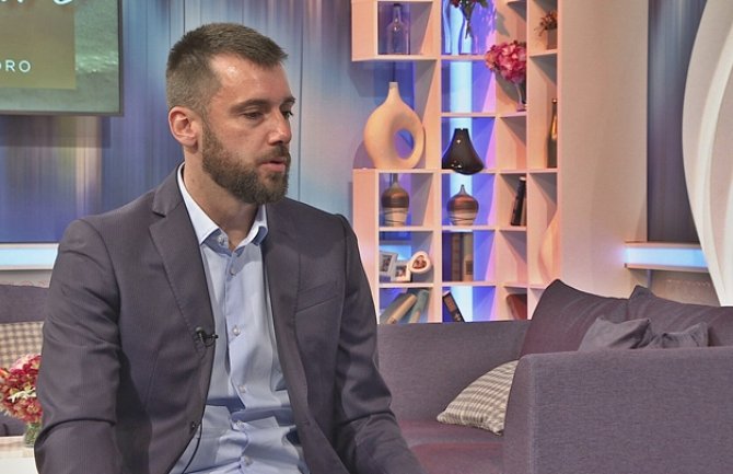 Zeković: Očekujem da i dio vlasti glasa za obaranje vlade