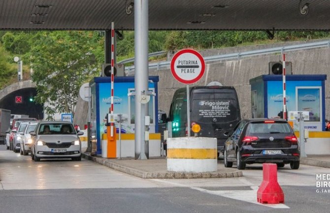 Tunel Sozina opslužio 39,6 hiljada vozila, uglavnom putničkih automobila