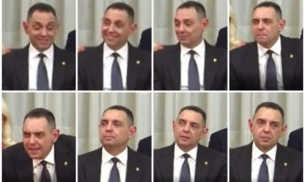 Dok je Vučić držao konferenciju, Vulin ćaskao sam sa sobom(VIDEO)