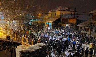 Protest u Pljevljima uprkos mrazu i snijegu: 