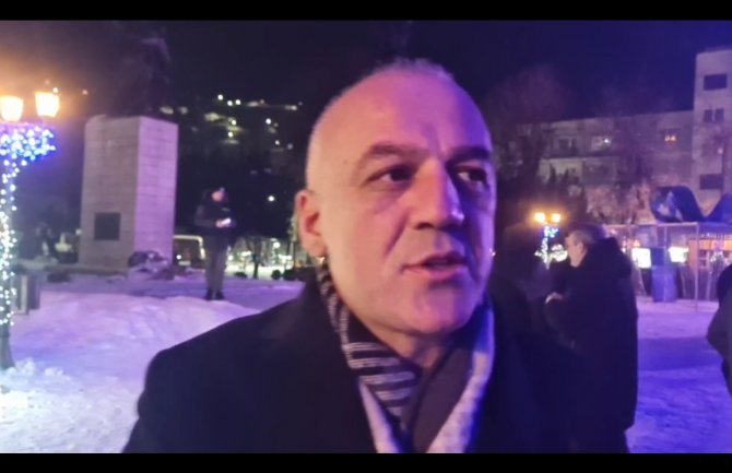 Protest protiv manjinske Vlade u Bijelom Polju: Ne čuvamo fotelje, čuvamo nas i naše porodice