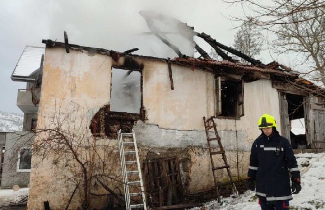 Požar u bjelopoljskom naselju Brestovik, pričinjena velika materijalna šteta