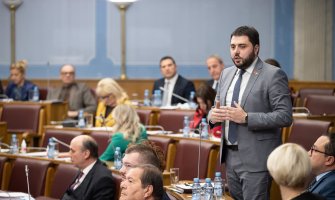 Martinović: Plašimo se da se u vrlo bliskoj budućnosti može desiti klasična politička korupcija