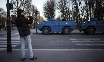 Hiljade demonstranata stiže u Pariz: Policija spremila vodene topove, najavila probijanje blokada