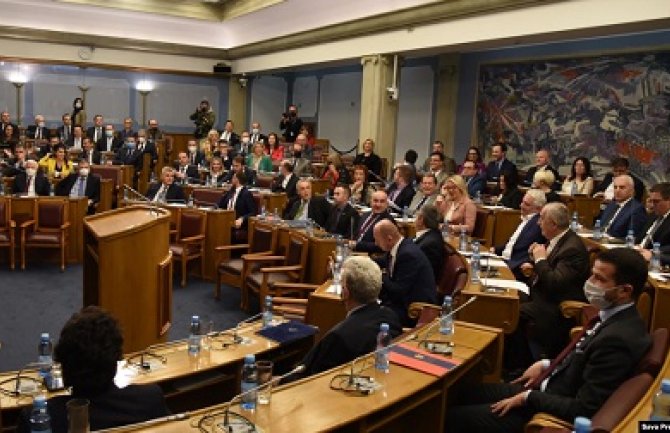 Pregovori o novoj Vladi Crne Gore u sjenci uslovljavanja i protesta