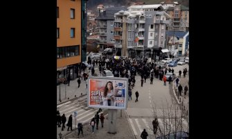 Penzioneri blokirali raskrsnicu u Bijelom Polju(VIDEO)