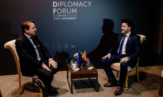 Abazović sa Varheljijem: Nova vlada će biti stoprocentno proevropska