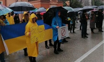 Cetinje jedinstven primjer – i po najvećem nevremenu šetali za Ukrajinu