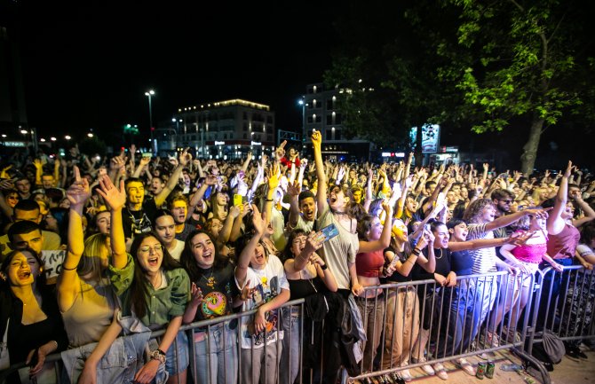 Pred podgoričkom publikom nastupili Who See, Buč Kesidi i Vojko V