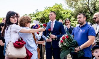 Adžić odao počast nevinim žrtvama deportacije bosansko-hercegovačkih izbjeglica iz Crne Gore