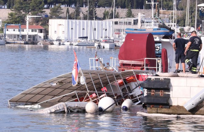 Pijani „kapetan“ potonulog broda u Splitu uopšte nije kapetan, nije ni prijavljen na brodu