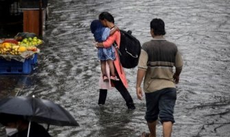 U tri dana u poplavama u Indiji nastradalo 40 osoba