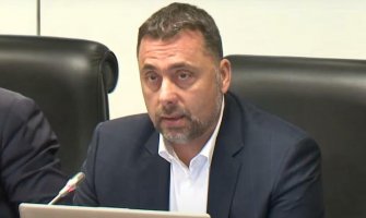 Đurović Rakočeviću: Neka DPS formira Vladu i rješava probleme