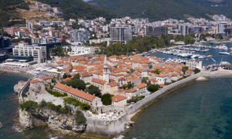 Rusi otvaraju račune u Srbiji kako bi trgovali nekretninama u Crnoj Gori