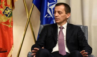 Bošković: Abazović u redu za Vučićev orden