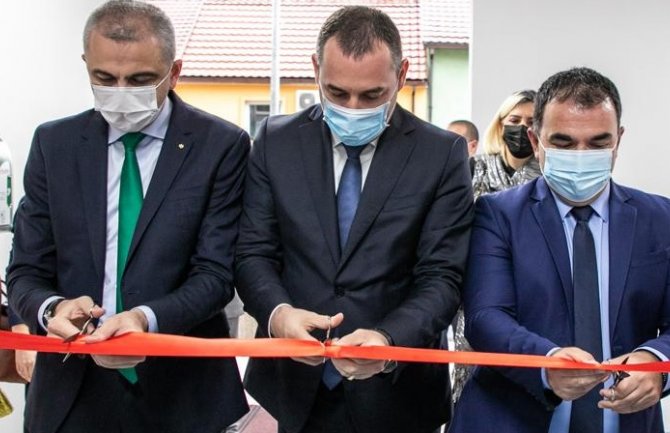 Otvorena jedinica Hitne pomoći na Cetinju; Šćekić: Hitna medicinska pomoć jedan od najvažnijih segmenata zdravstvenog sistema