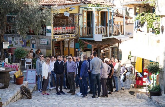 Kandidati za odbornike Koalicije “Prava stvar, Zajedno Bar” posjetili Stari Bar