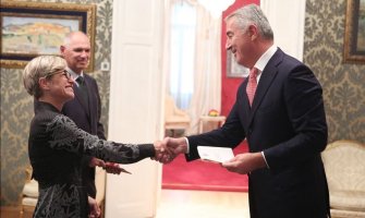 Đukanović: Vanredni parlamentarni izbori dovešće do političke stabilizacije i vlade koja će CG voditi ka EU