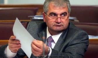 Preminuo Vaselj Siništaj