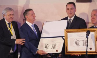 Vuković primio nagradu Mostar Peace Connection 2022