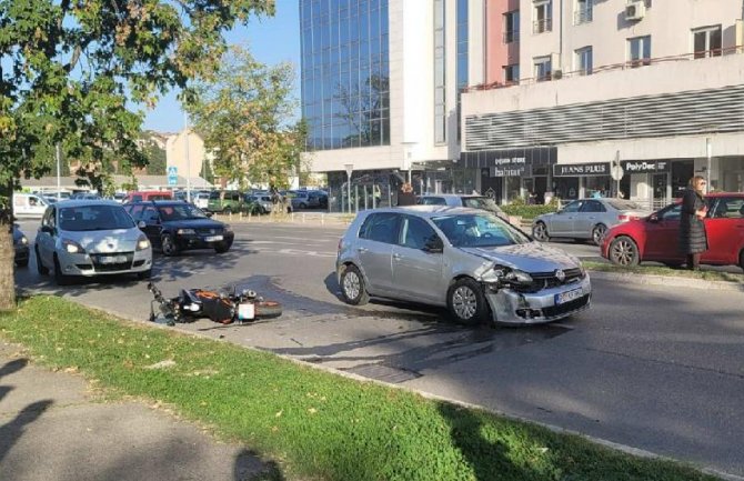 Saobraćajna nezgoda u Podgorici, djevojka povrijeđena u udesu Preko Morače