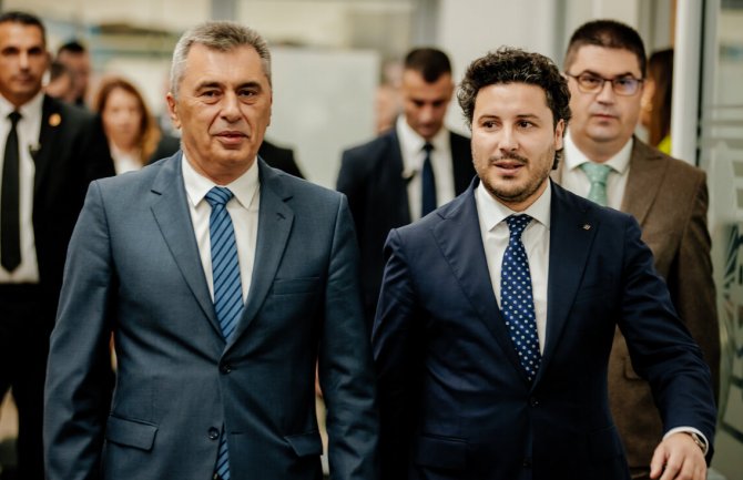 Kako rukovodstvo EPCG manipuliše: Građanima uštedjeli tri, a ne 650 miliona eura