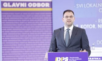 Anđušić: DF-u se toliko žuri da se zabrojao, rok za dostavljanje ukaza ističe u petak u ponoć