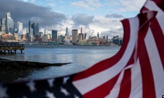 Više od milion stanovnika SAD i Kanade Božić provodi bez struje zbog zimske oluje