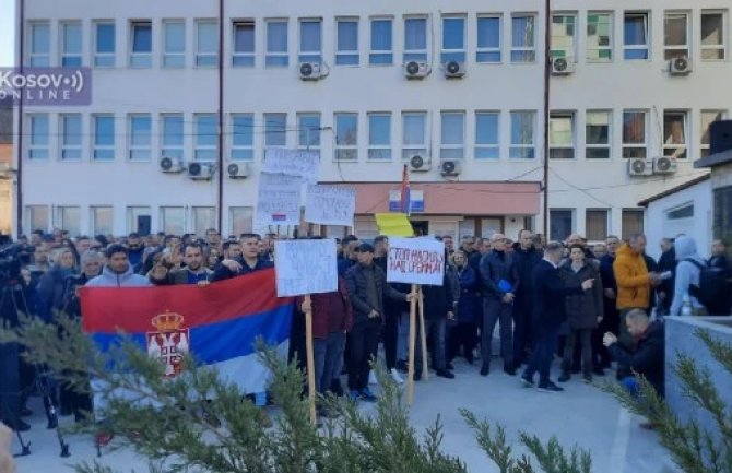 Advokat osumnjičenog da je pucao na dječaka i mladića na Kosovu: Nije ciljano ka djeci