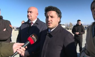 Abazović: Niko nije dobio mandat da radi protiv zakona