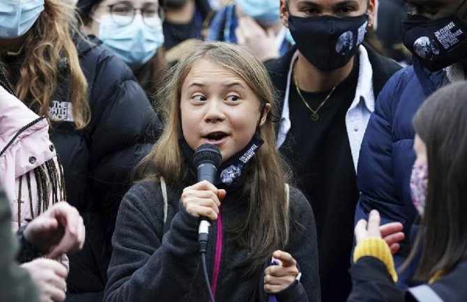 Greta Tunberg privedena tokom demonstracija u Oslu