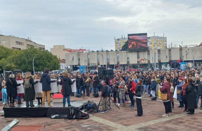 Protest u Podgorici: Nećemo da živimo u strahu