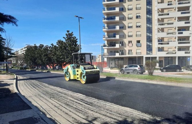 Zabrana saobraćaja na dijelu Bulevara knjaza Danila