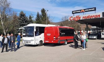 Auto kolone krenule ka Podgorici na završnu konvenciju Đukanovića