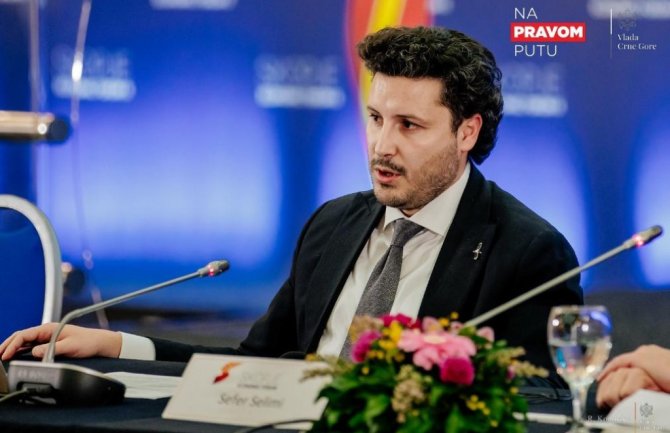 Abazović danas na NATO sastanku u Briselu, prisustvovaće i ceremoniji pristupanja Finske Alijansi