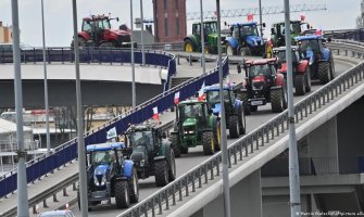 Poljska i Mađarska zabranile uvoz hrane iz Ukrajine