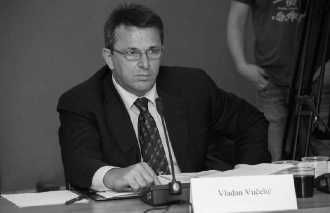 Preminuo Vladan Vučelić