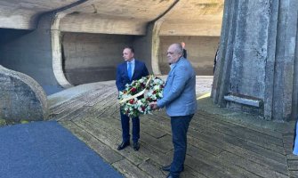 Predstavnici Vlade u Memorijalnom centru Jasenovac