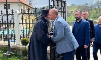 Vraneš položio zakletvu pa posjetio Manastir Svete Trojice