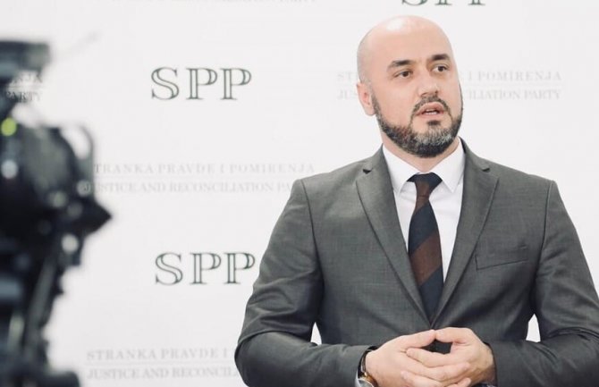 PP: Povlačimo podršku Evropi sad, Hadžić isključen iz partije zbog zloupotrebe funkcije