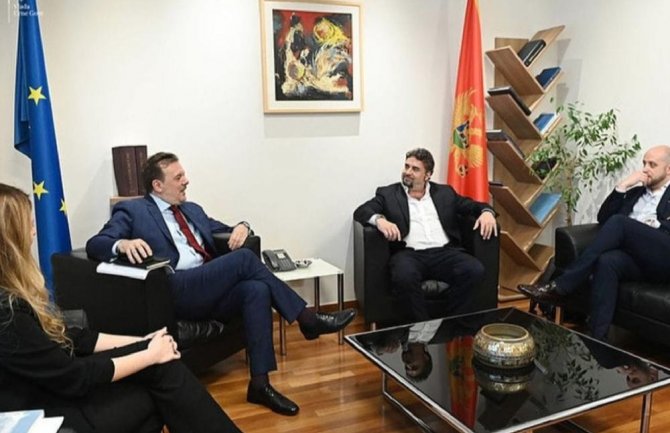 Italijanska kompanija zainteresovana za pokretanje proizvodnog pogona u Crnoj Gori