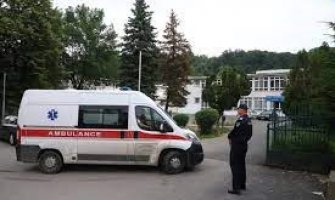 Ocu učenika koji je ranio nastavnika u Lukavcu jednomjesečni pritvor