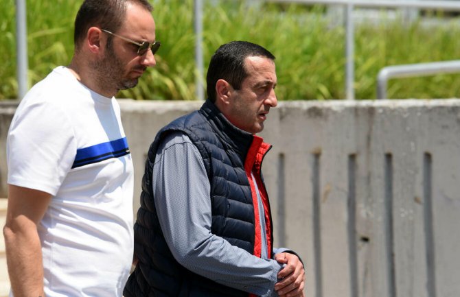 Osumnjičenima za šverc cigareta pritvor do 30 dana