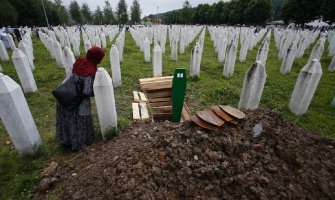 Bursać: Kad se u Srebrenici ‘srpski rod’ veseli genocidu